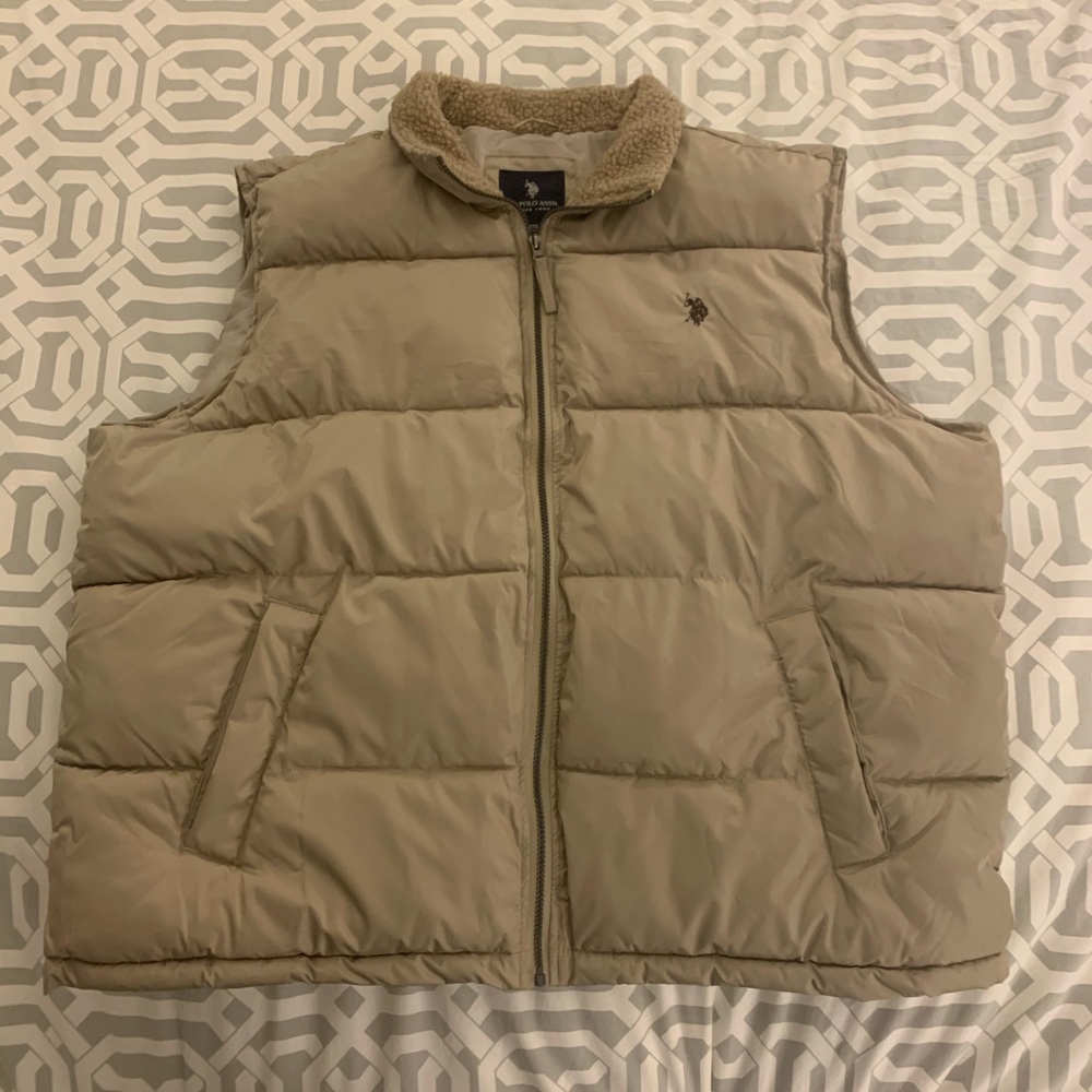 Men’s U.S. Polo Association vest